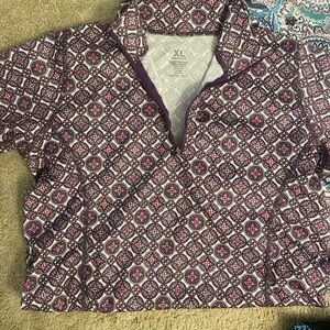 Kerrits. Girl Shirt. Burgundy color. Size XL